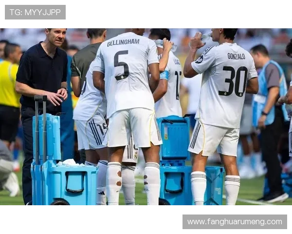 瓦伦主帅:哈维-阿隆索领衔的皇马更全面